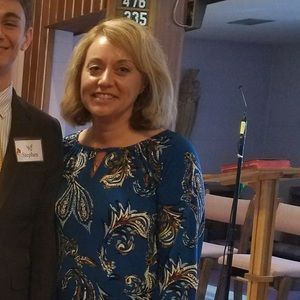 Meet your Posher, Lea